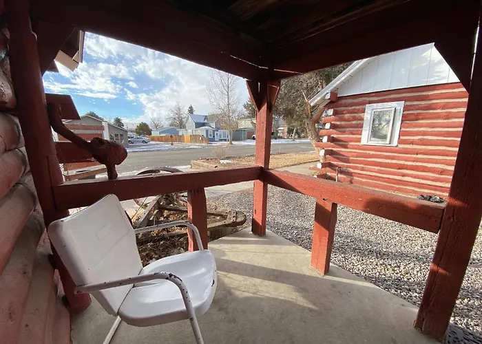 Roundtop Mountain Vista - And Hotel Thermopolis
