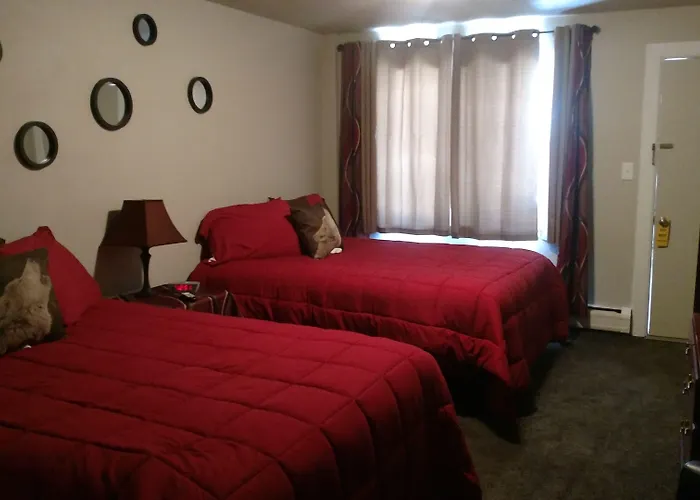 Roundtop Mountain Vista - And Hotel Thermopolis