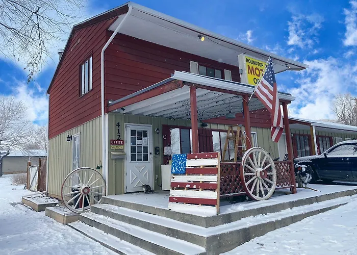 Roundtop Mountain Vista - And Hotel Thermopolis